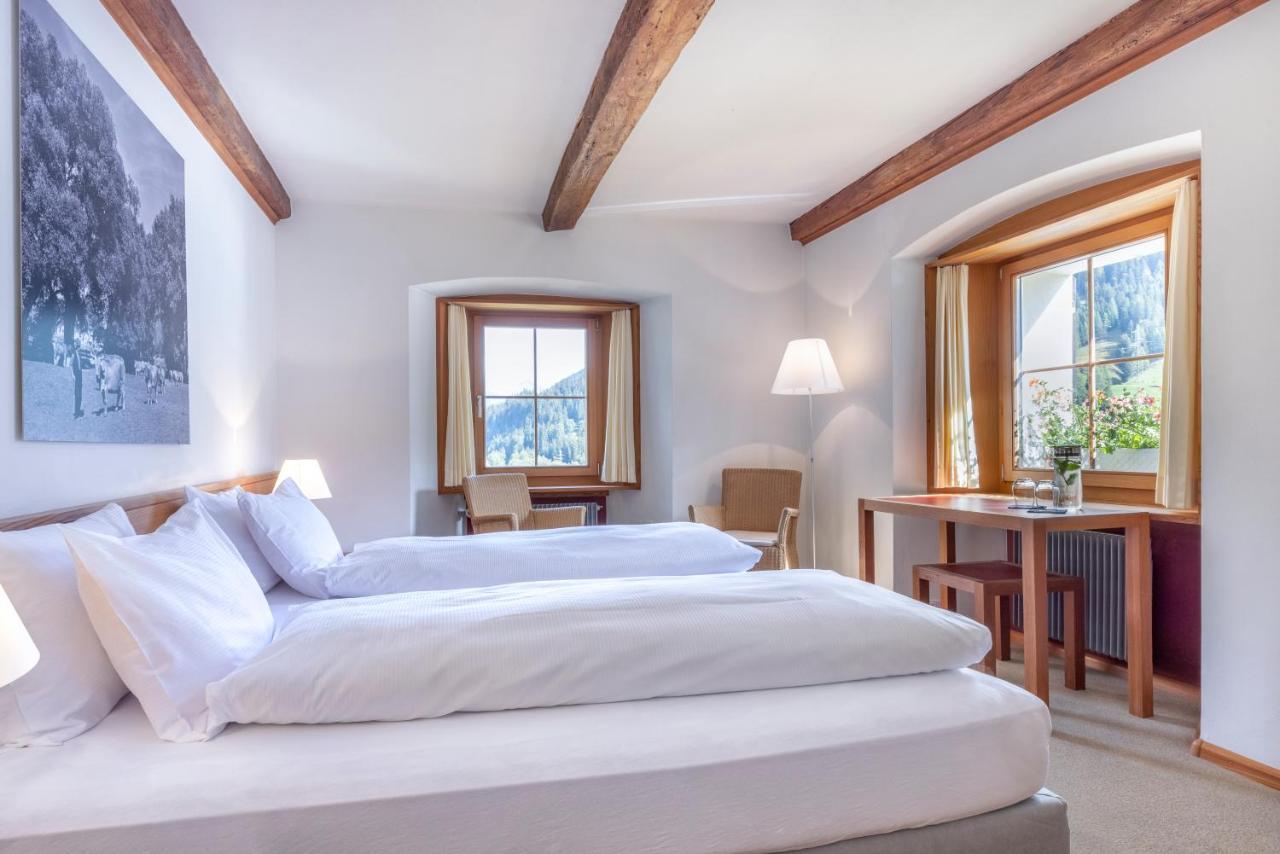 Hôtel Bodenhaus Splügen Extérieur photo